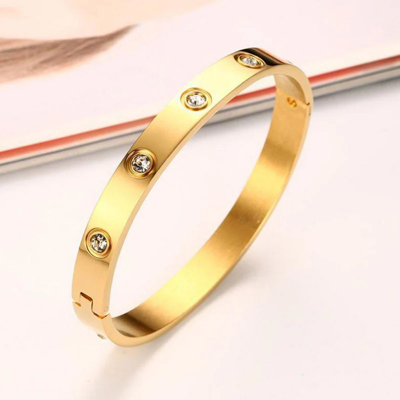 Gold-Plated Stainless Steel Love Bracelet (Anti-Tarnish)