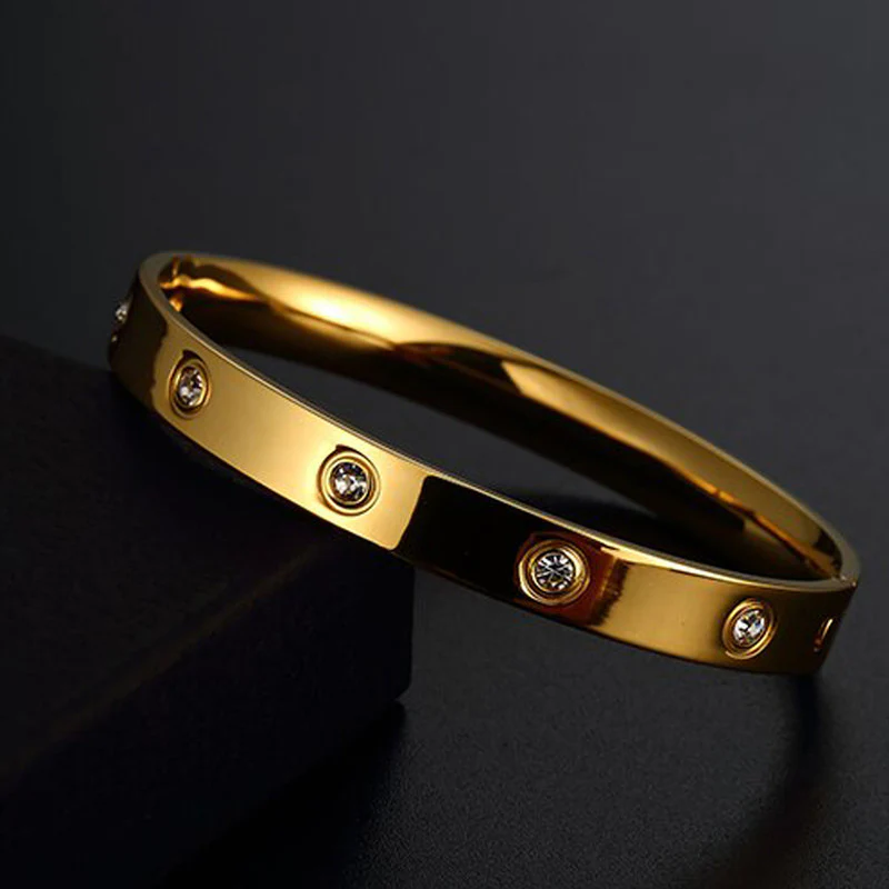 Gold-Plated Stainless Steel Love Bracelet (Anti-Tarnish)
